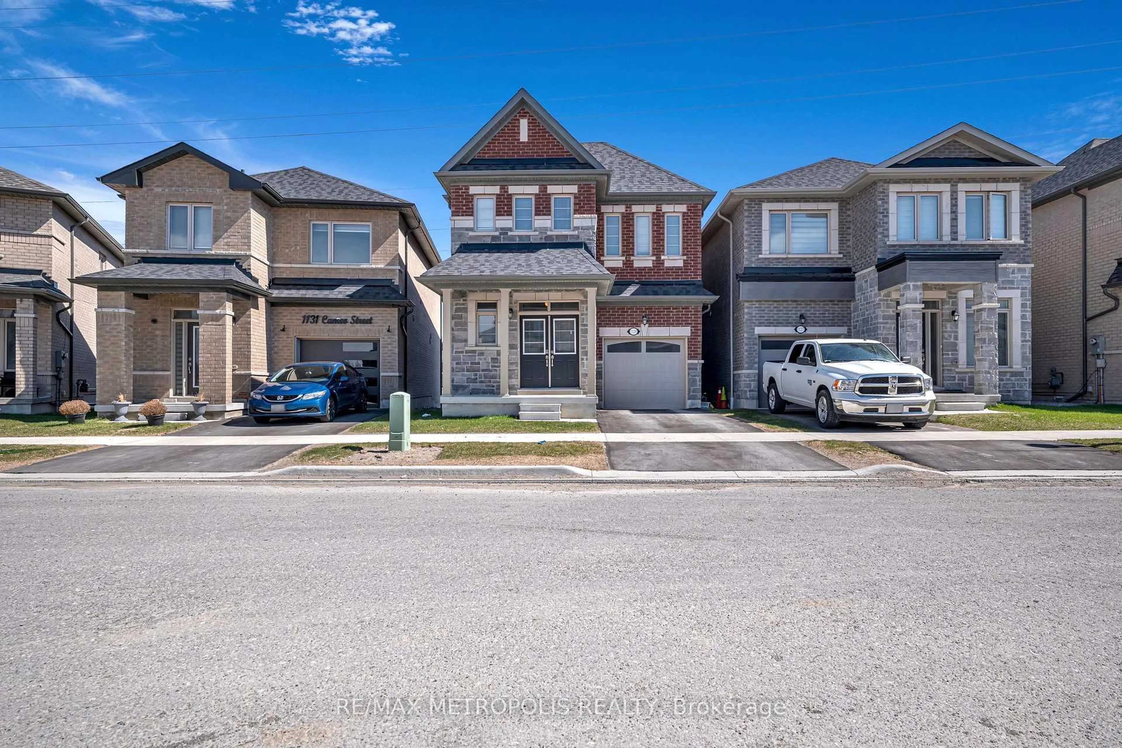 Unknown for 1129 CAMEO St, Pickering Ontario L1X 0L7