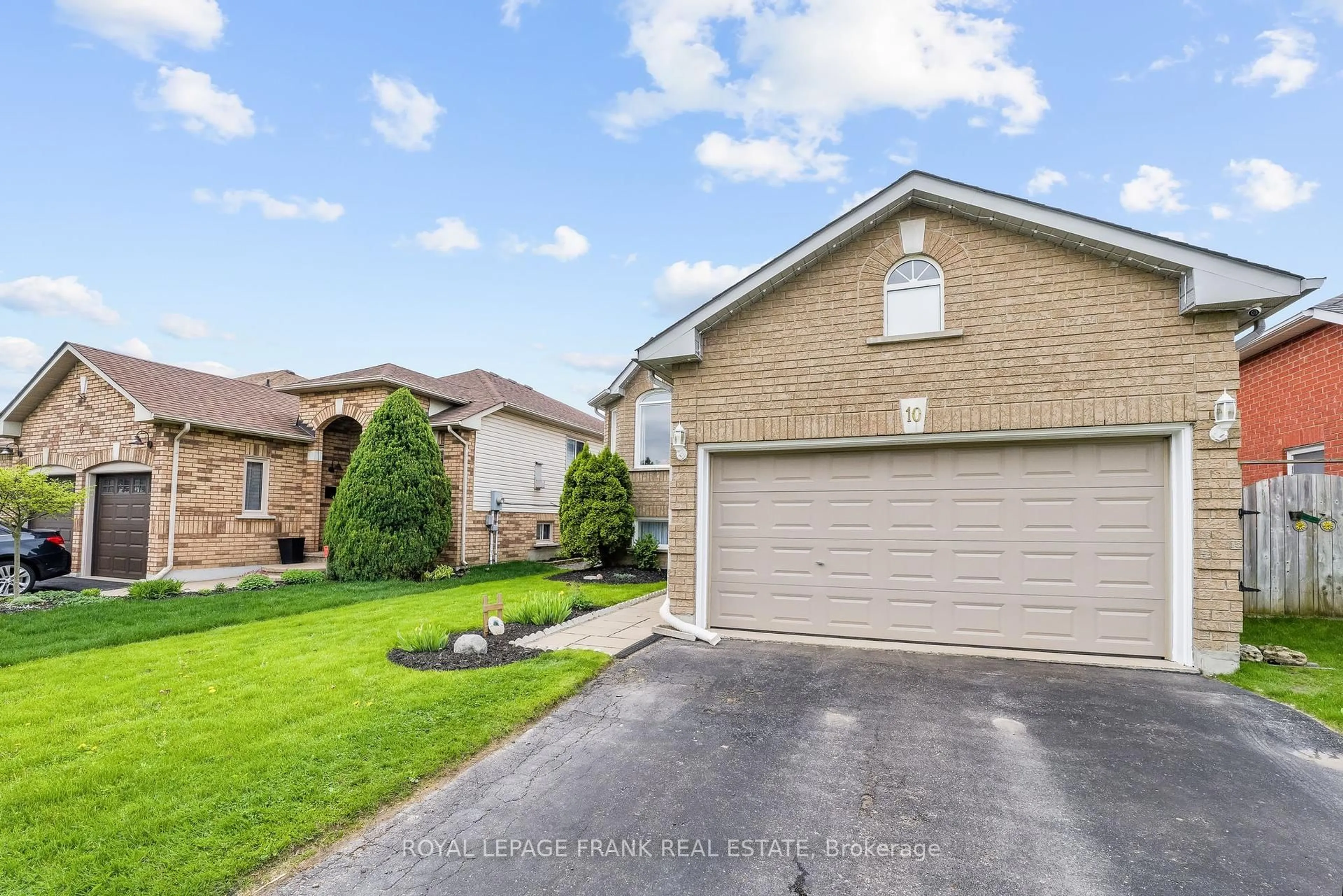 Home with brick exterior material, street for 10 Laurelwood St, Clarington Ontario L1C 4Z7