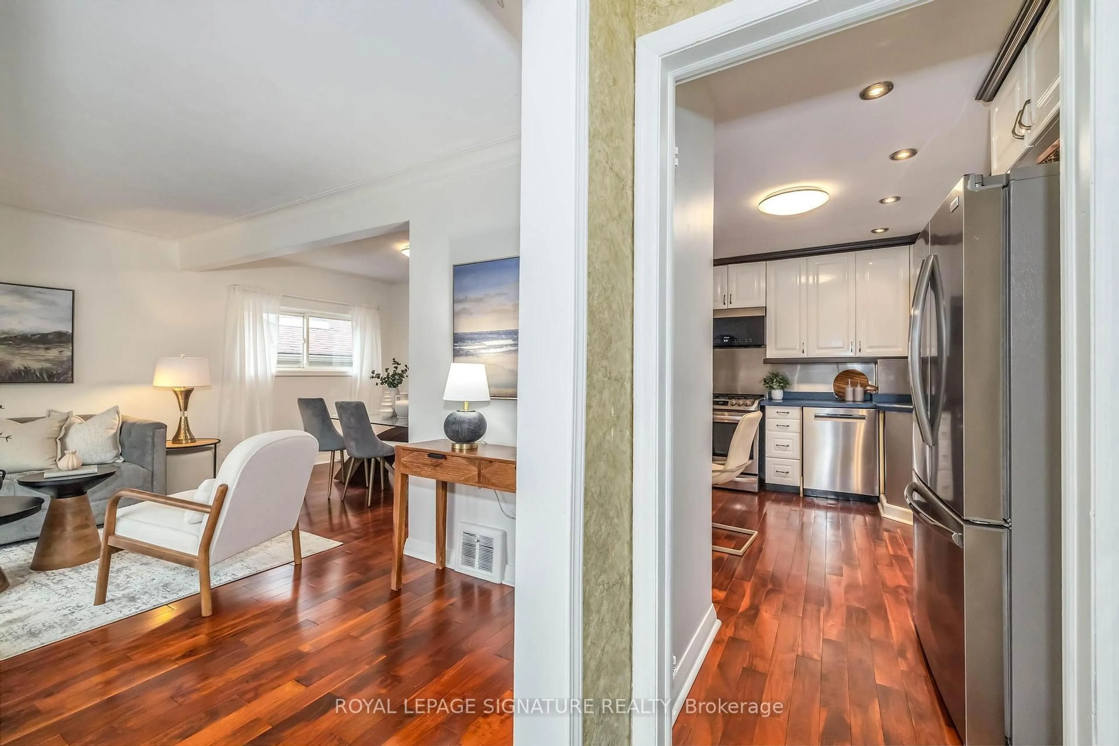 Open concept kitchen, unknown for 93 Flora Dr, Toronto Ontario M1P 1A5