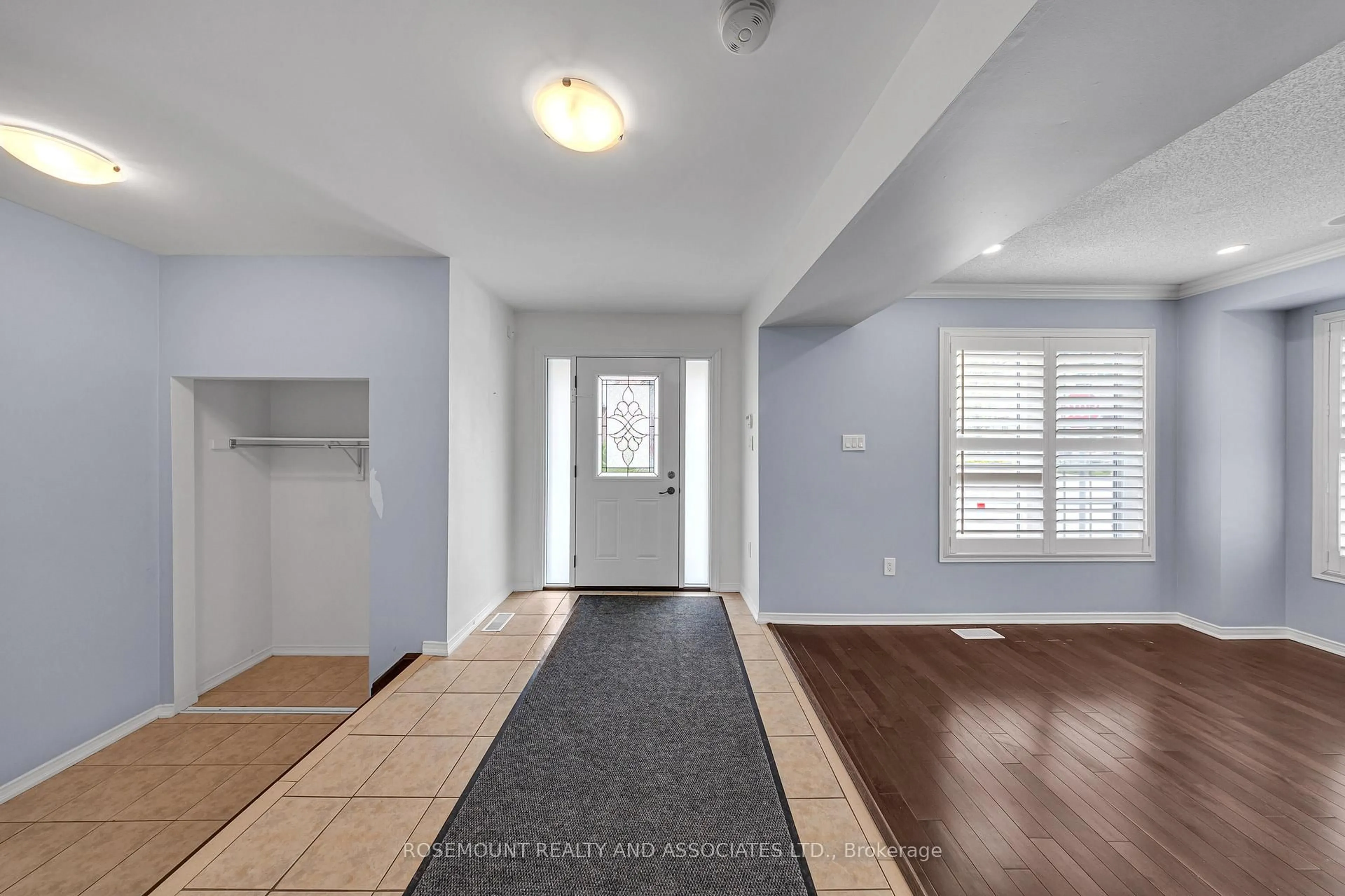 Indoor entryway for 128 Barnham St, Ajax Ontario L1Z 0K7