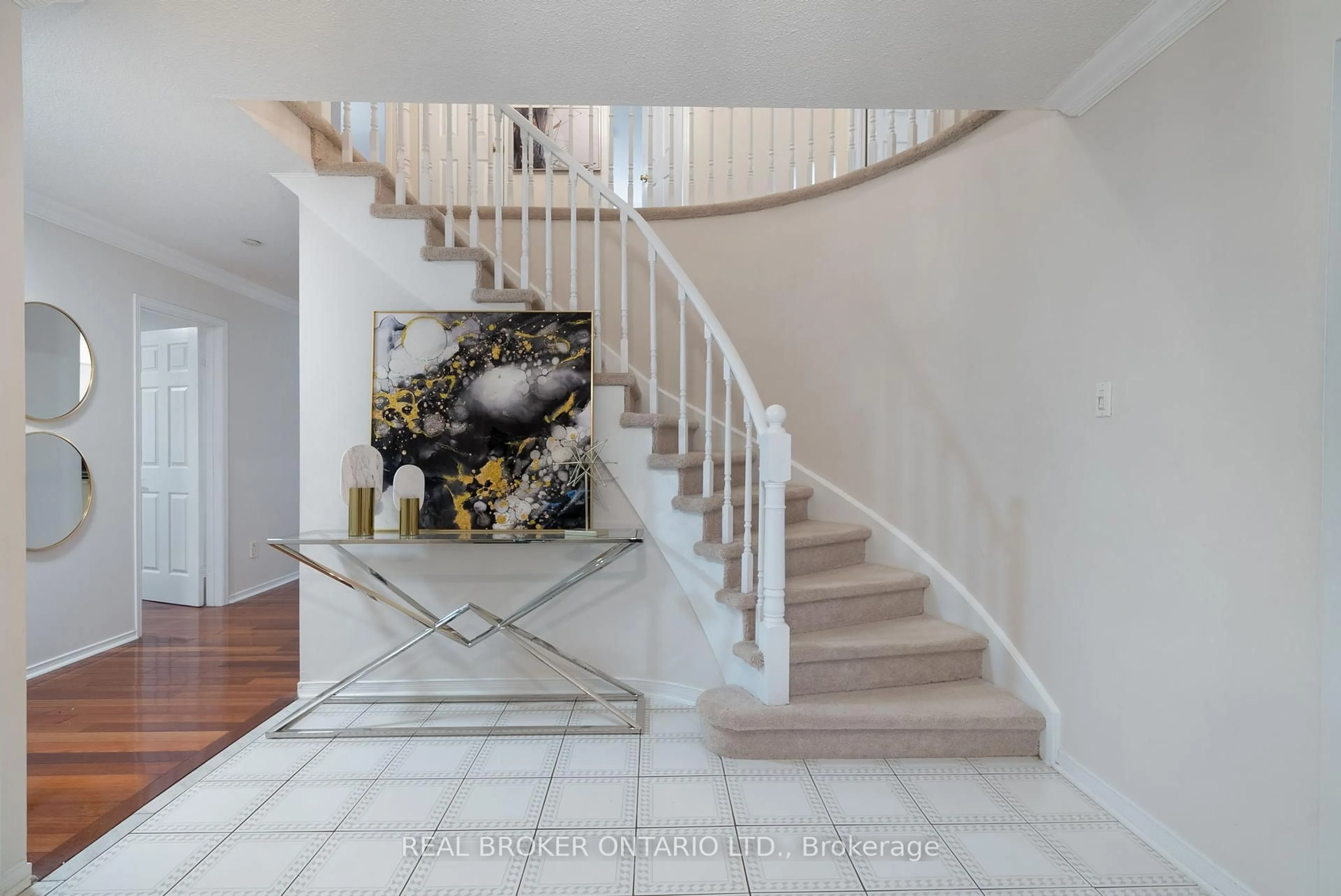 Stairs for 4042 Ellesmere Rd, Toronto Ontario M1C 1H7