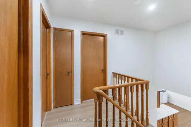 Additional property image - 4 Greendowns Dr