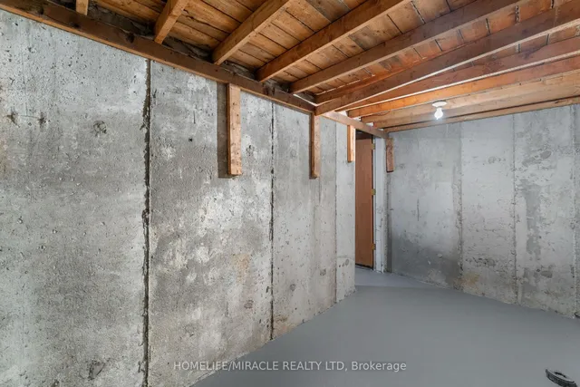 Additional property image - 4 Greendowns Dr