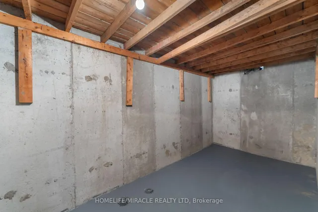 Additional property image - 4 Greendowns Dr