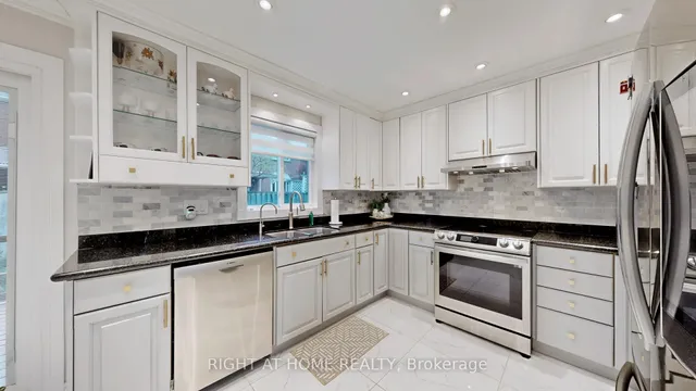 Additional property image - 16 Graybark Cres