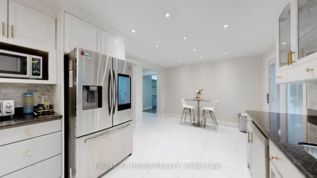 Additional property image - 16 Graybark Cres