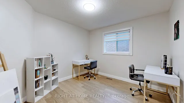 Additional property image - 16 Graybark Cres