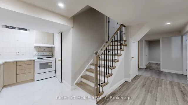 Additional property image - 16 Graybark Cres