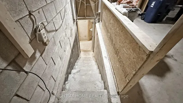 Additional property image - 16 Graybark Cres