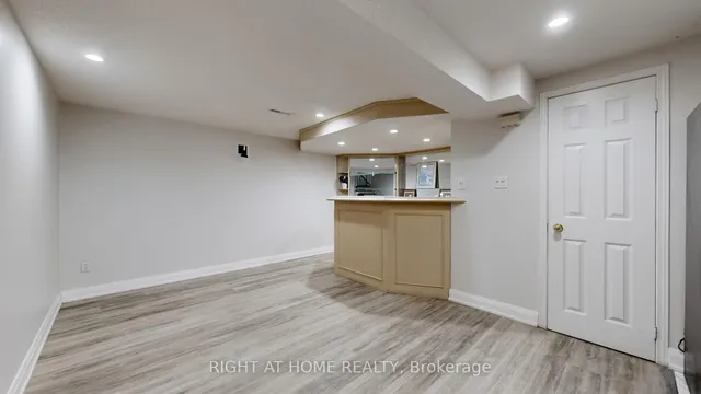 Additional property image - 16 Graybark Cres