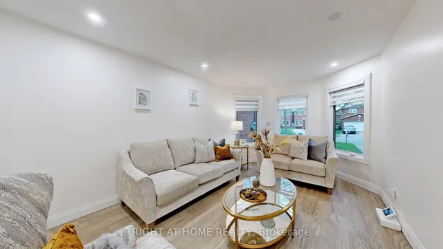 Additional property image - 16 Graybark Cres
