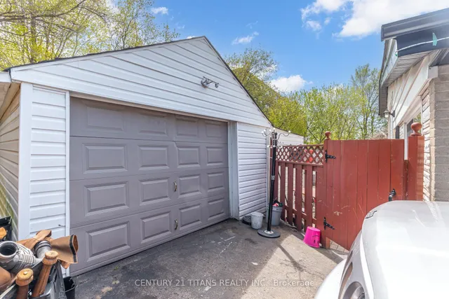Additional property image - 20 Benadair Crt