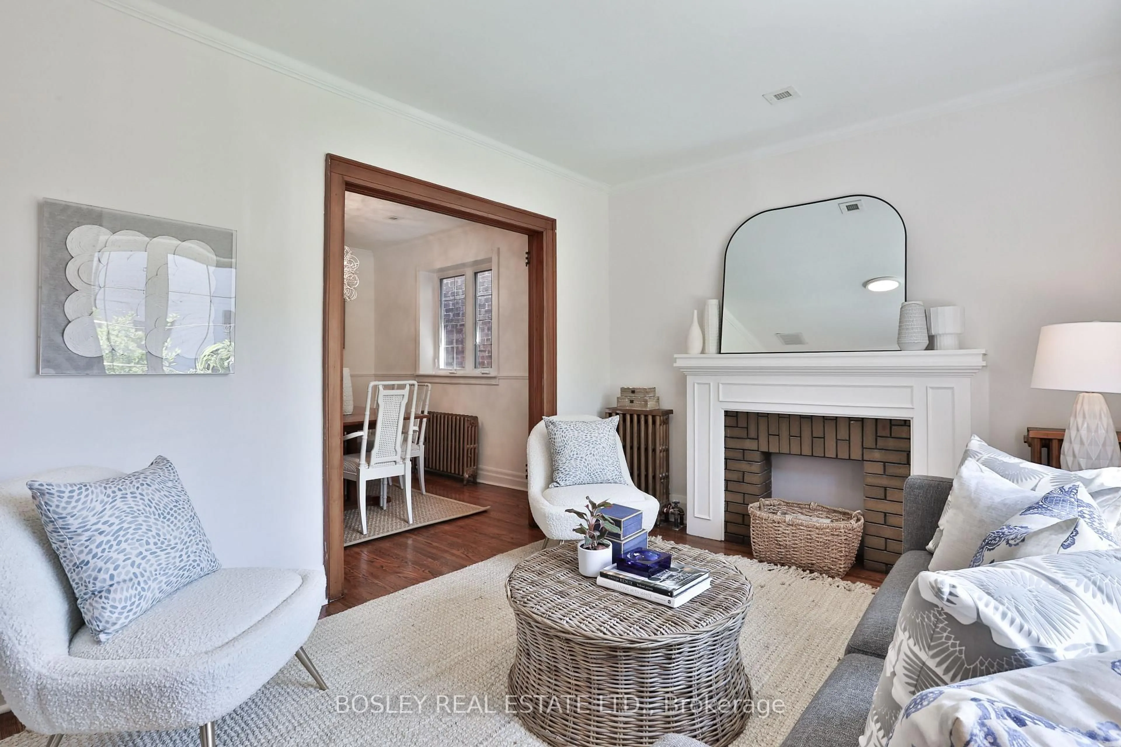 Living room with furniture, unknown for 5 Coleridge Ave, Toronto Ontario M4C 4H4