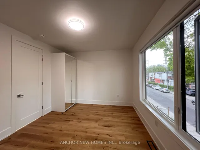 Additional property image - 834 Sammon Ave