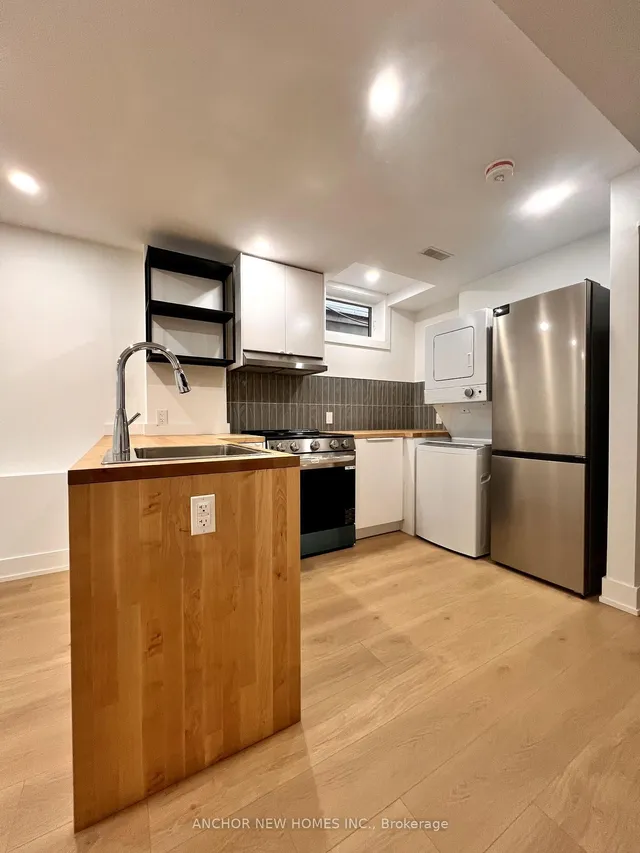 Additional property image - 834 Sammon Ave
