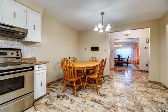 Additional property image - 302 Huntsmill Blvd