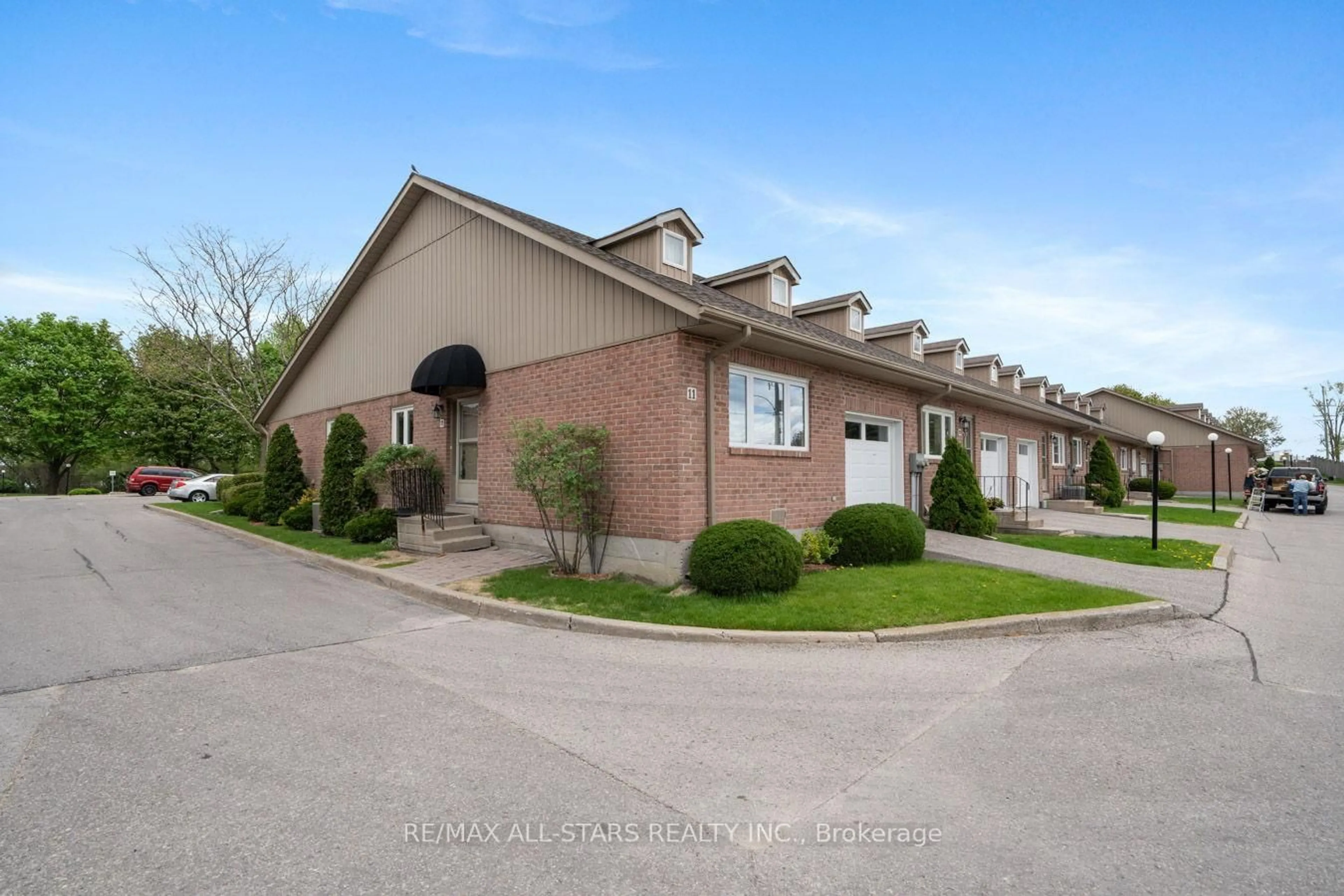 Unknown for 234 Water St #11, Scugog Ontario L9L 1C4