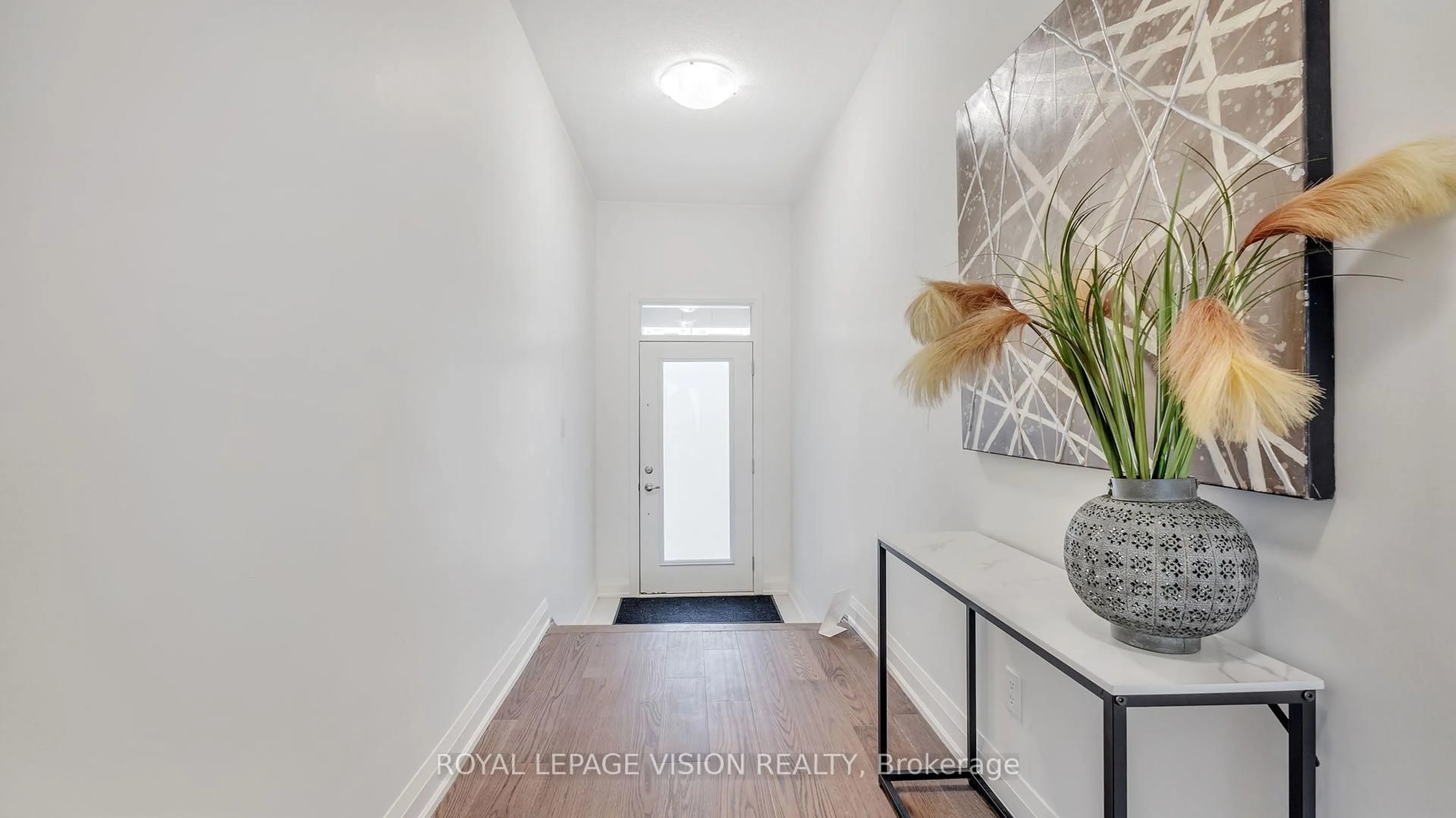 Indoor entryway for 23 Gerry Henry Lane, Clarington Ontario L1E 2Y4
