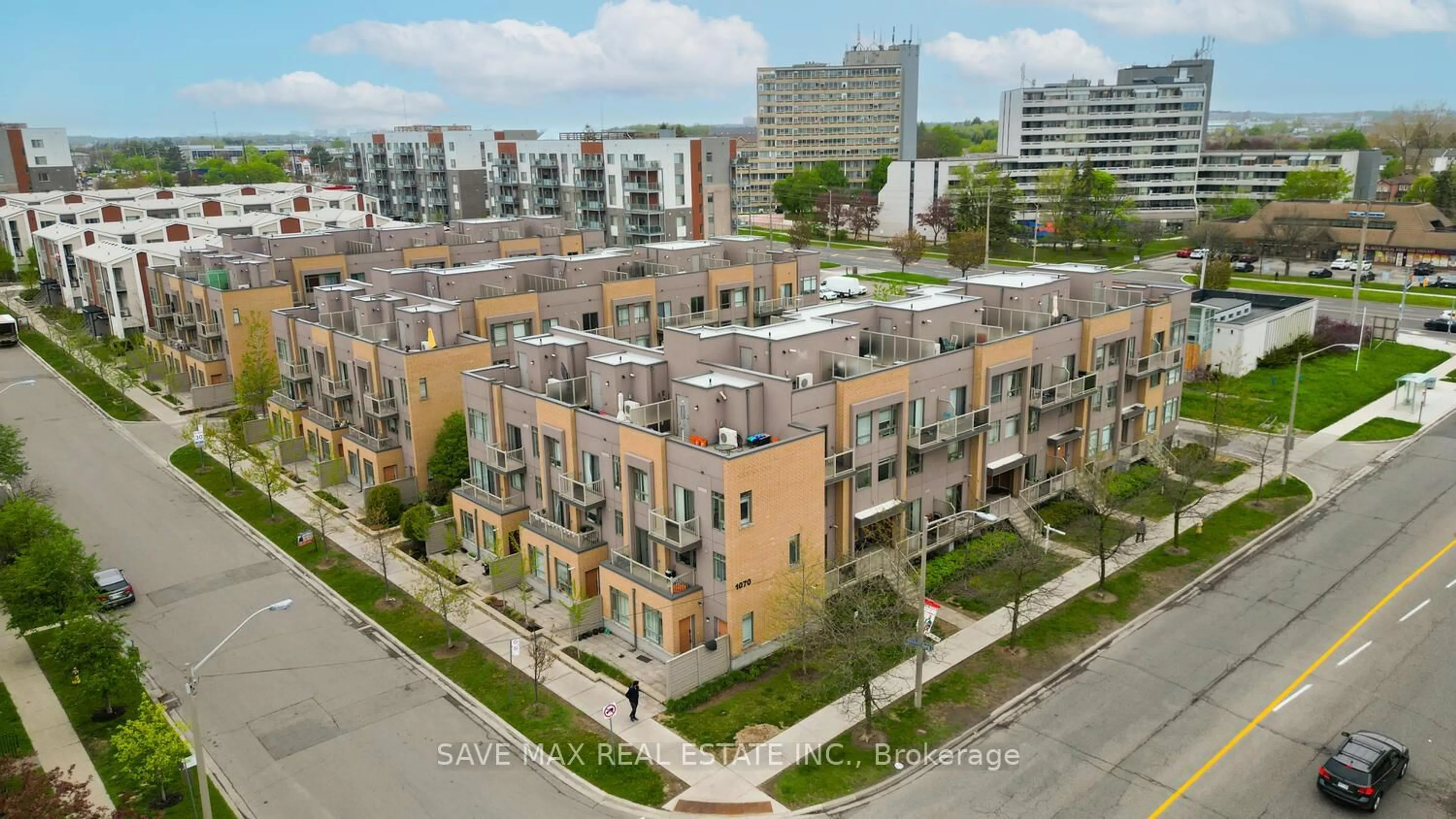 A pic from outside/outdoor area/front of a property/back of a property/a pic from drone, city buildings view from balcony for 1070 Progress Ave #306, Toronto Ontario M1B 0C5