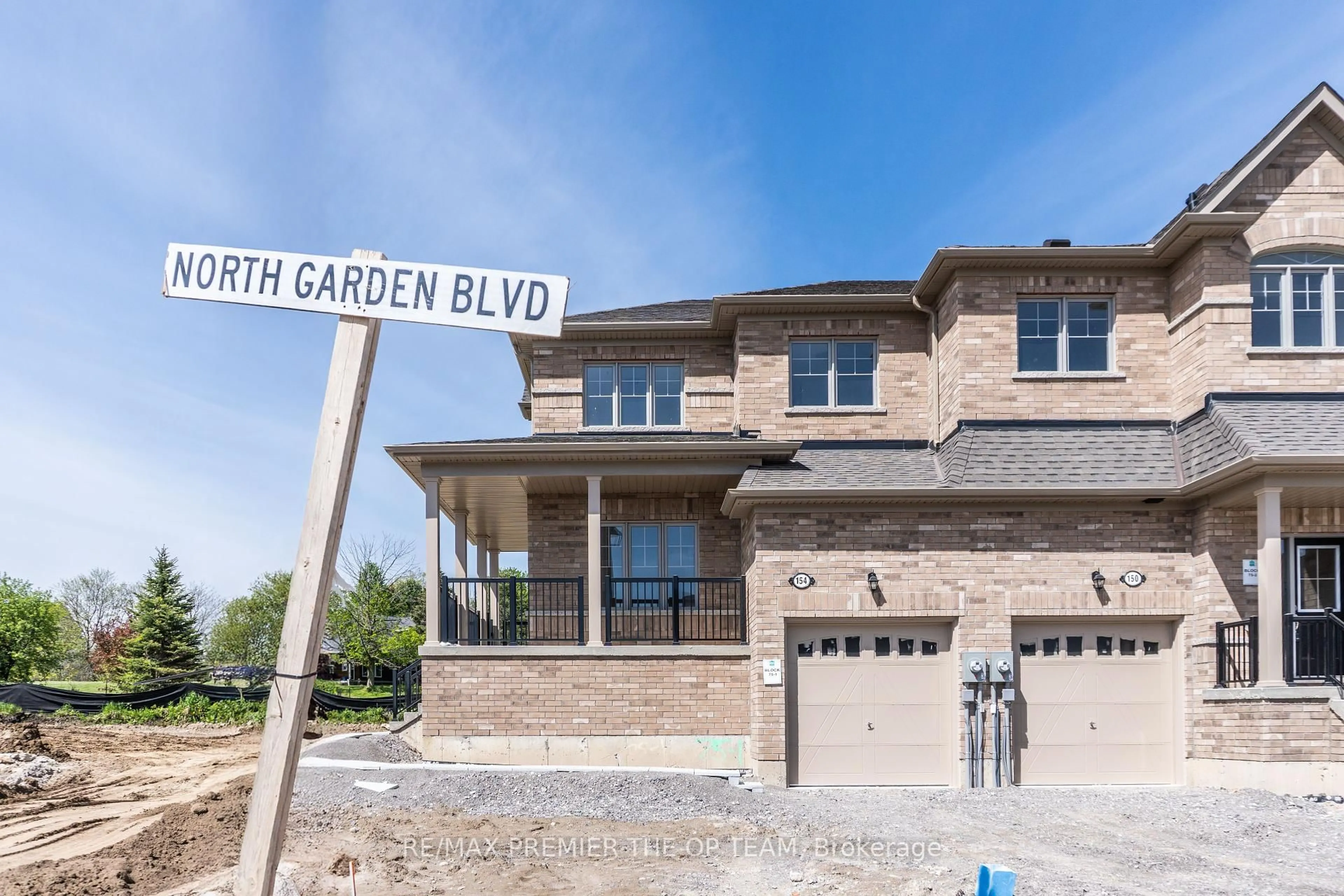 Home with brick exterior material, unknown for 154 North Garden Blvd, Scugog Ontario L9L 0E1
