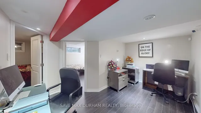 Additional image 22 of 165 Harewood Ave