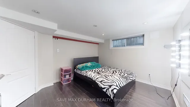 Additional image 19 of 165 Harewood Ave