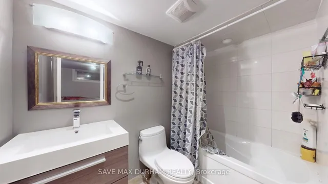 Additional image 13 of 165 Harewood Ave