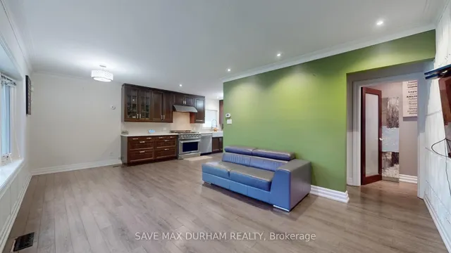 Additional image 40 of 165 Harewood Ave