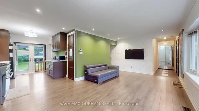 Additional image 39 of 165 Harewood Ave