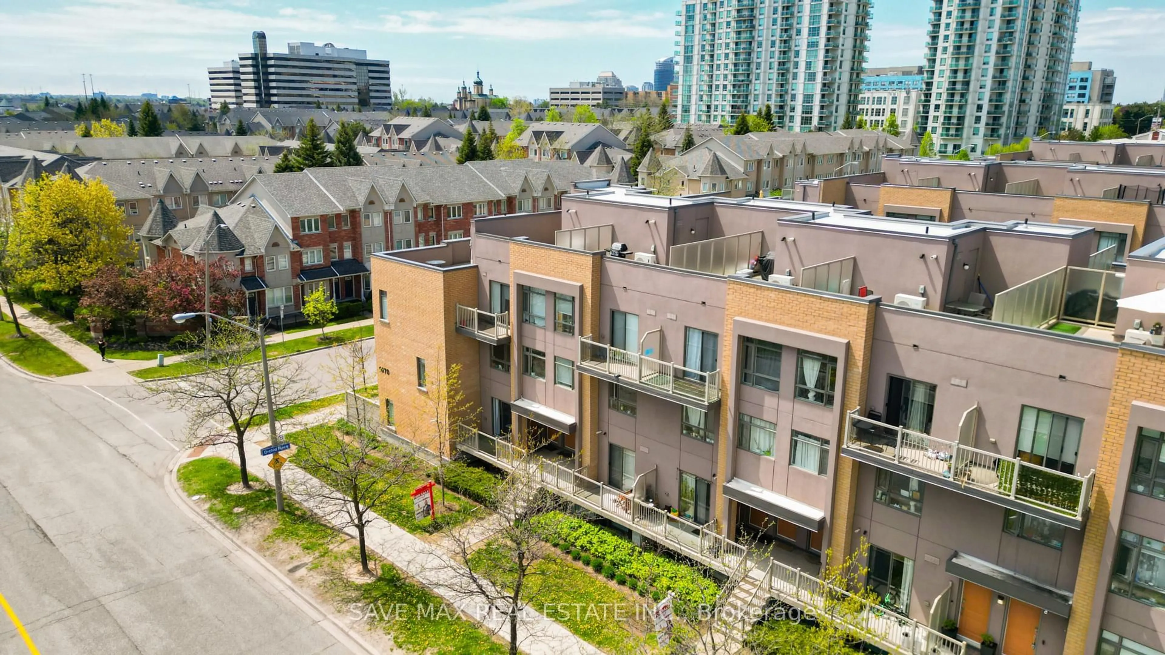 A pic from outside/outdoor area/front of a property/back of a property/a pic from drone, city buildings view from balcony for 1070 Progress Ave #204, Toronto Ontario M1B 0C5