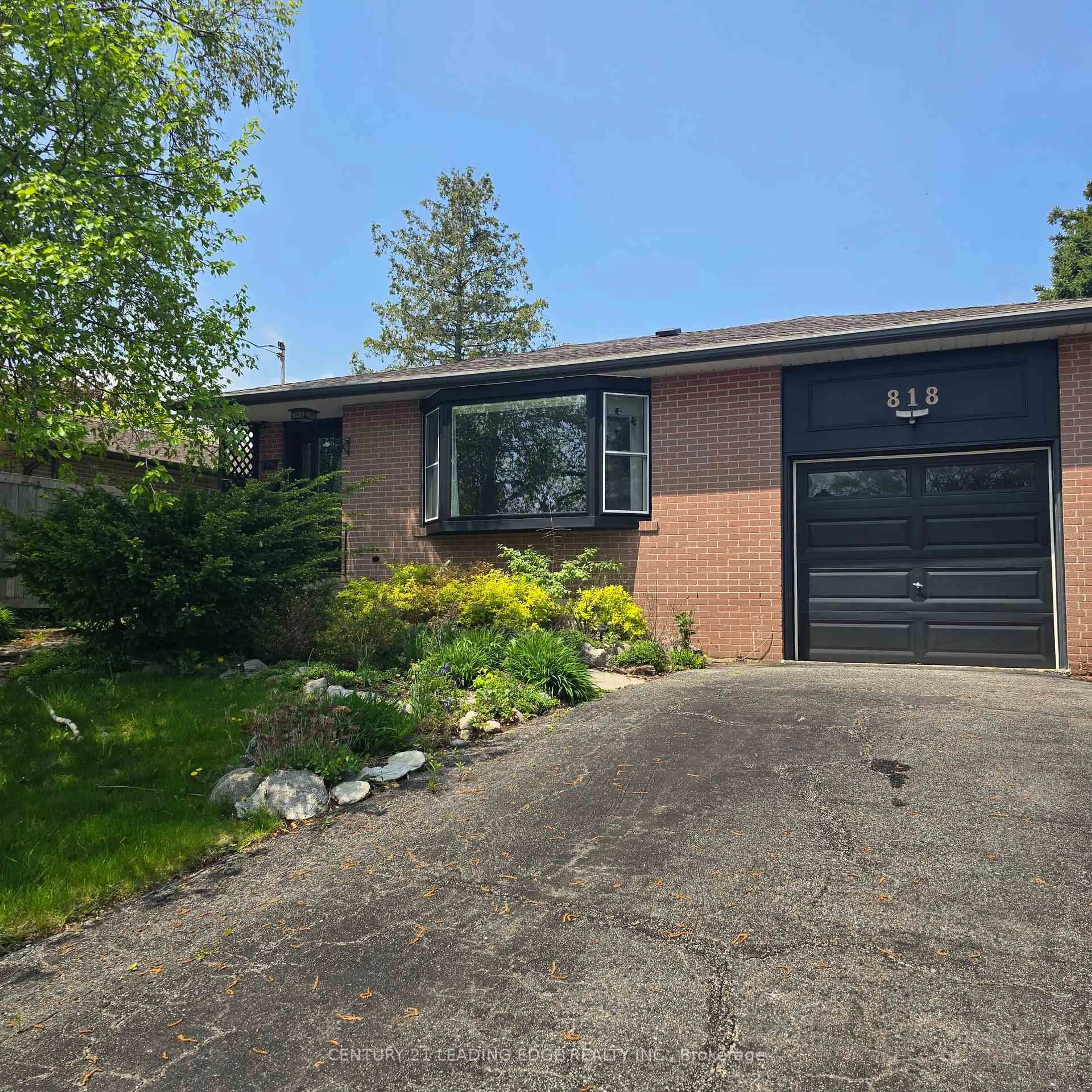 Home with brick exterior material, street for 818 Sanok Dr, Pickering Ontario L1W 2R2