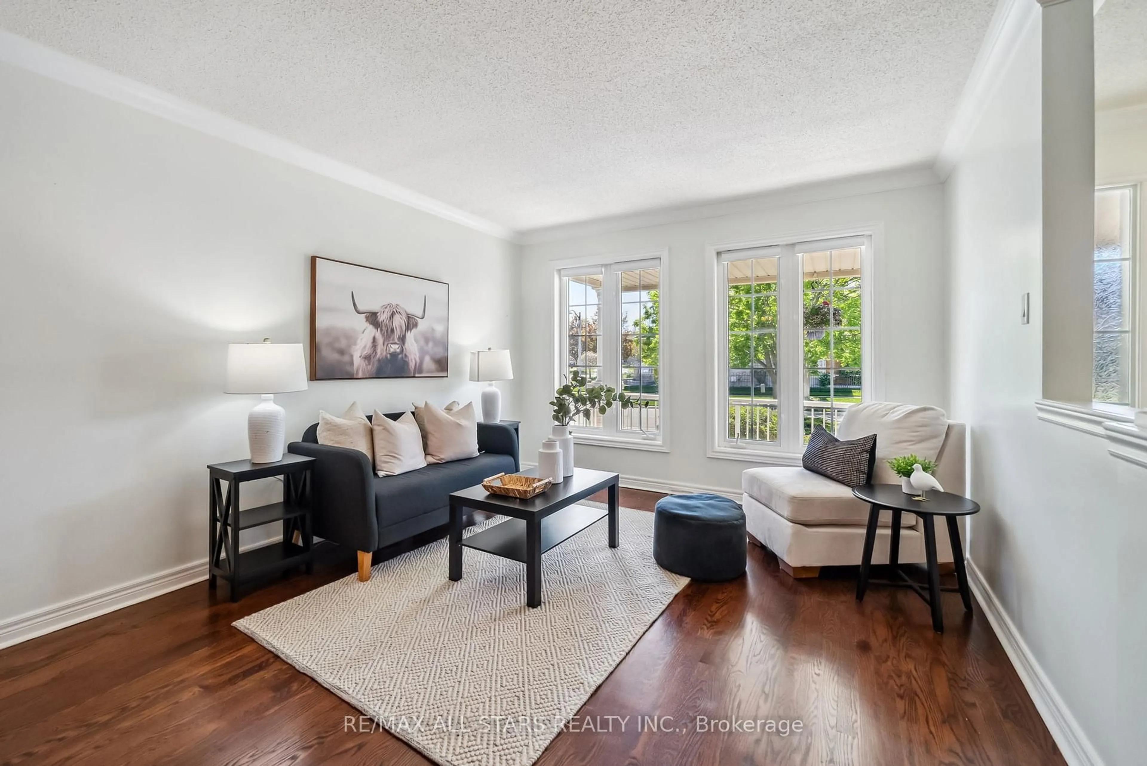 Living room with furniture, unknown for 63 Sadler Cres, Scugog Ontario L9L 1T3
