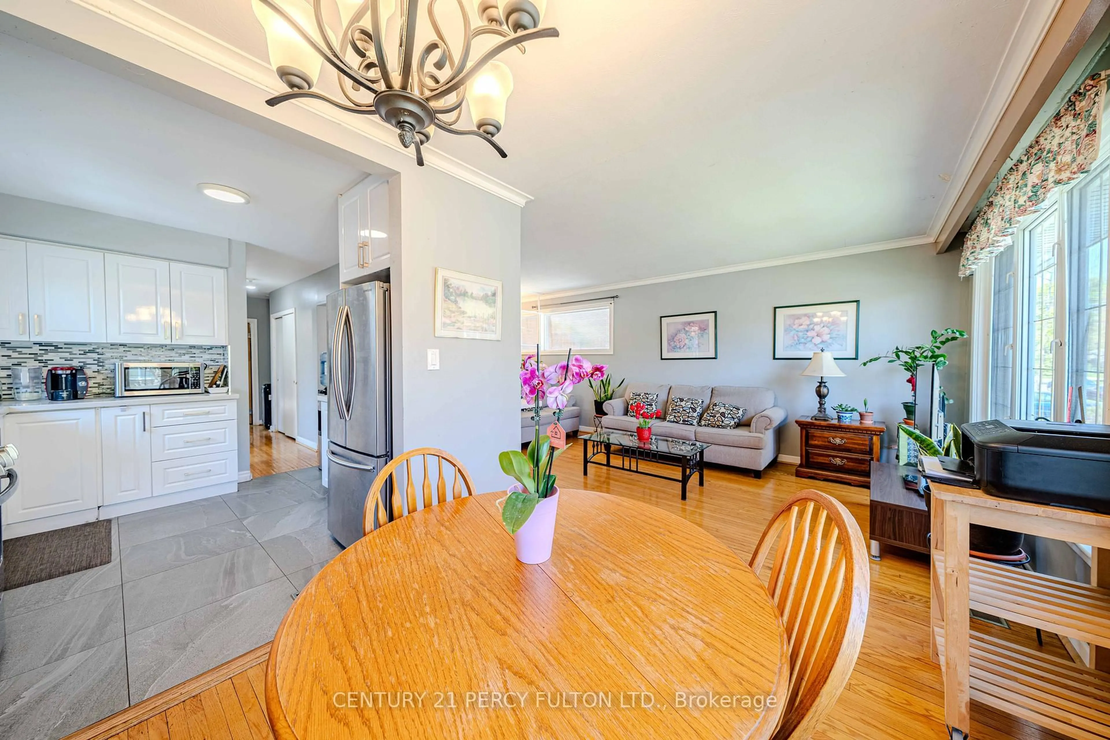 Dining room, unknown for 98 Mossbank Dr, Toronto Ontario M1G 2C7