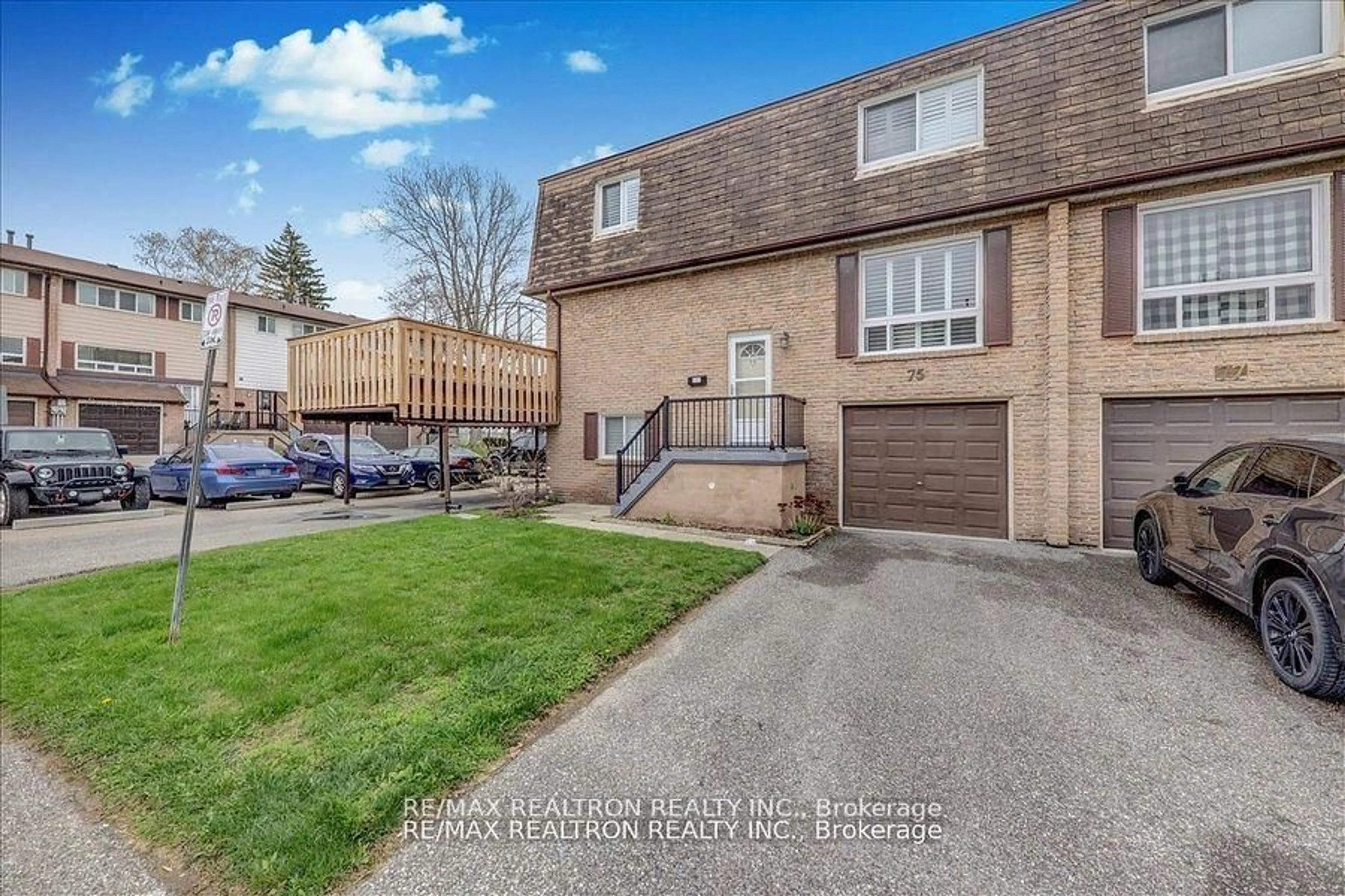Unknown for 321 Blackthorn St #75, Oshawa Ontario L1K 1L3