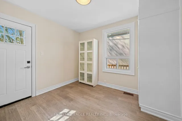 Additional property image - 82 Haslam St