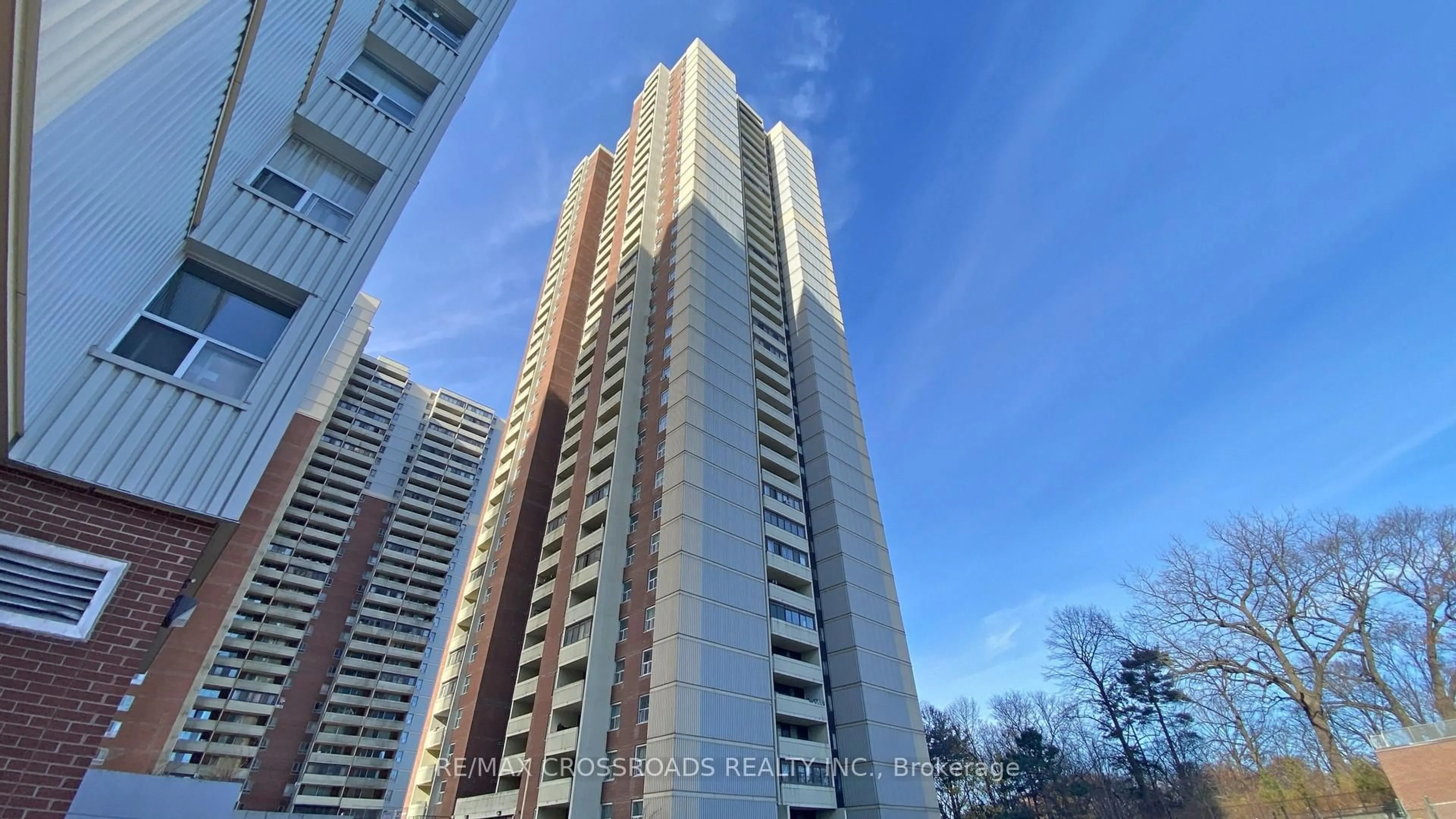 Unknown for 3 Massey Sq #2408, Toronto Ontario M4C 5L5