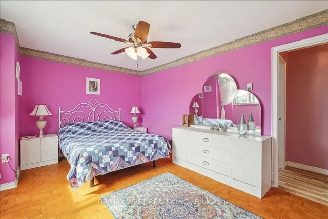 Additional property image - 15 Torrance Rd Unit 1002