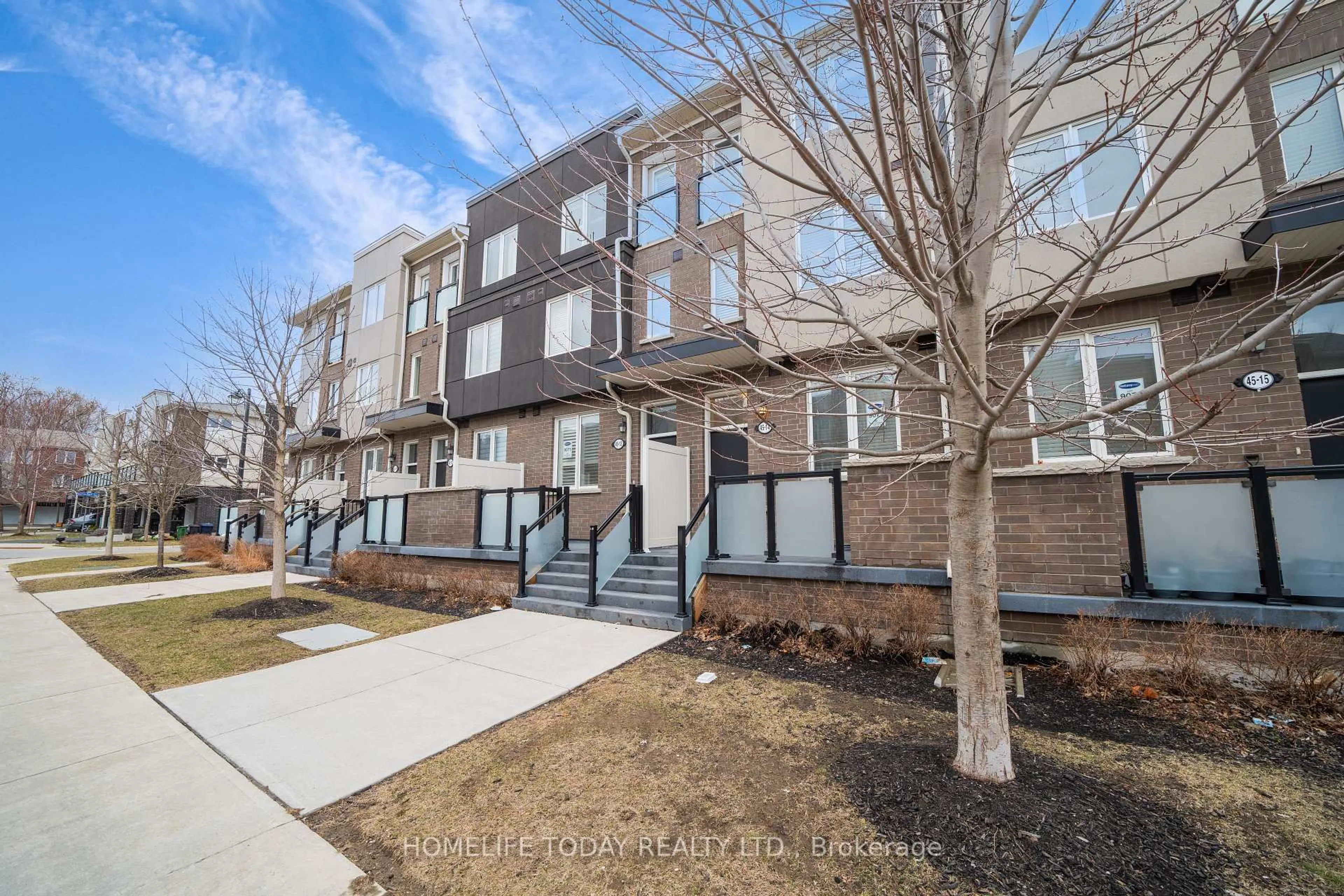 Home with brick exterior material, street for 45 Heron Park Pl #14, Toronto Ontario M1E 0B8