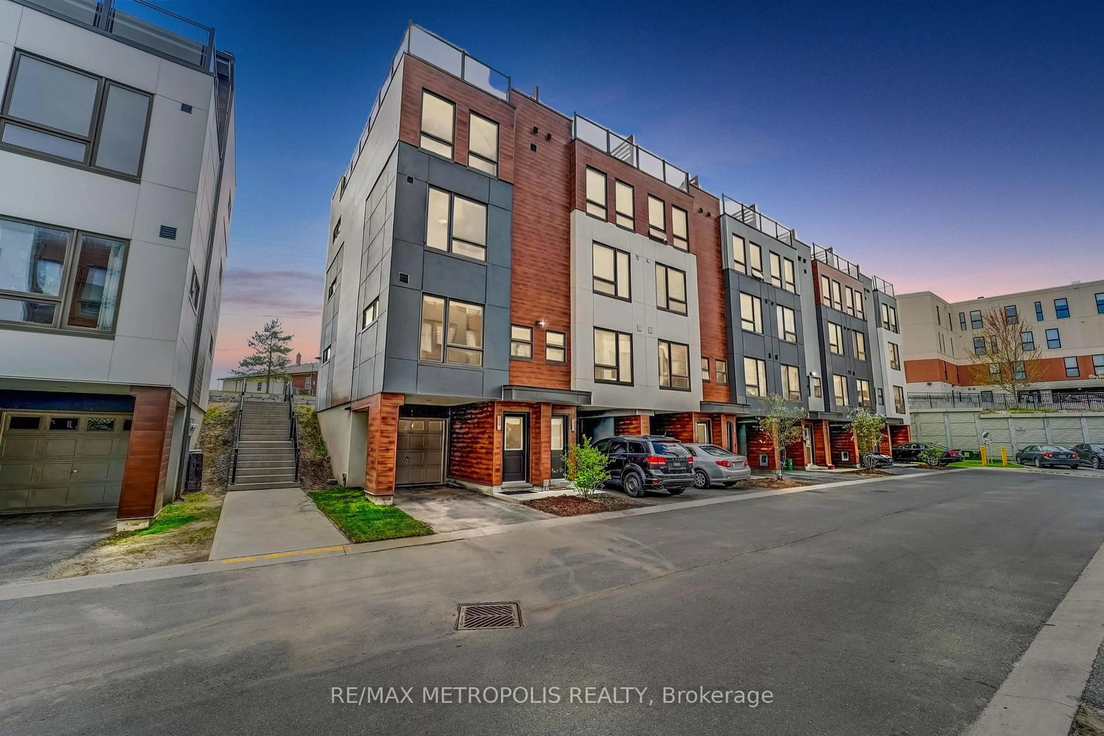 Unknown for 1652 Pleasure Valley Path, Oshawa Ontario L1G 0E3