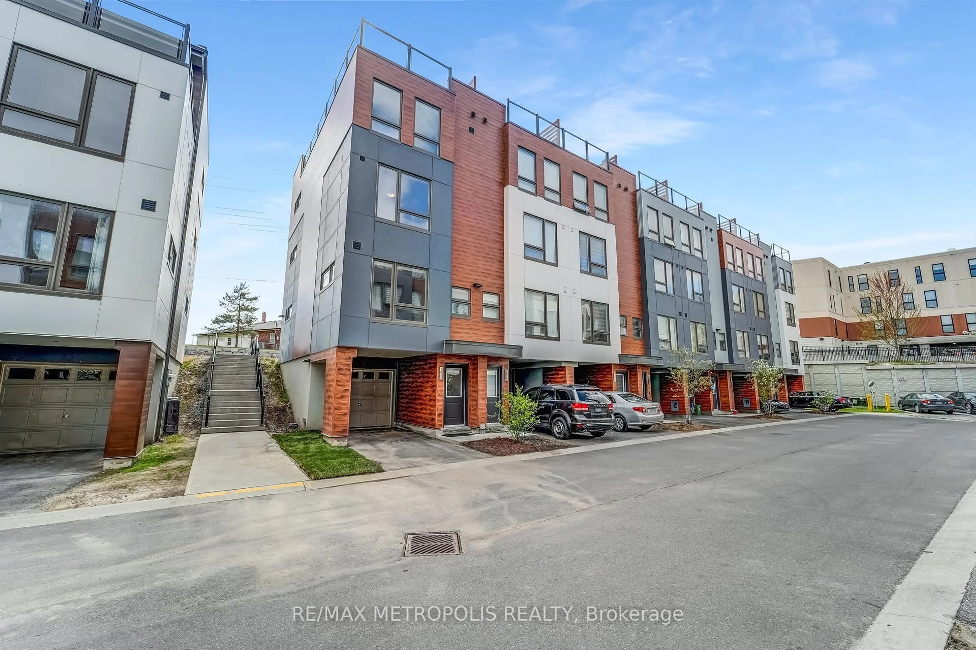 Unknown for 1652 Pleasure Valley Path, Oshawa Ontario L1G 0E3