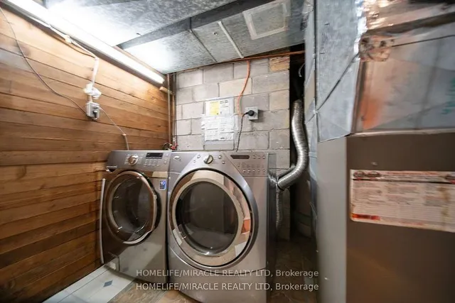 Additional property image - 90 Deanvar Ave