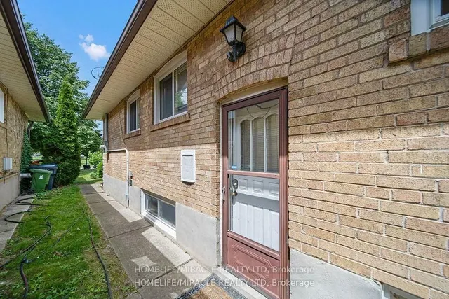 Additional property image - 90 Deanvar Ave