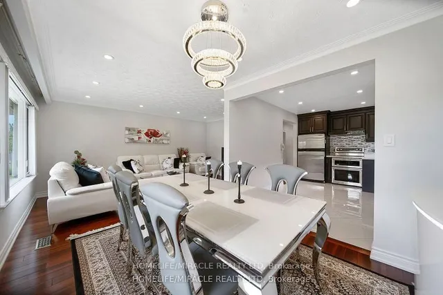 Additional property image - 90 Deanvar Ave
