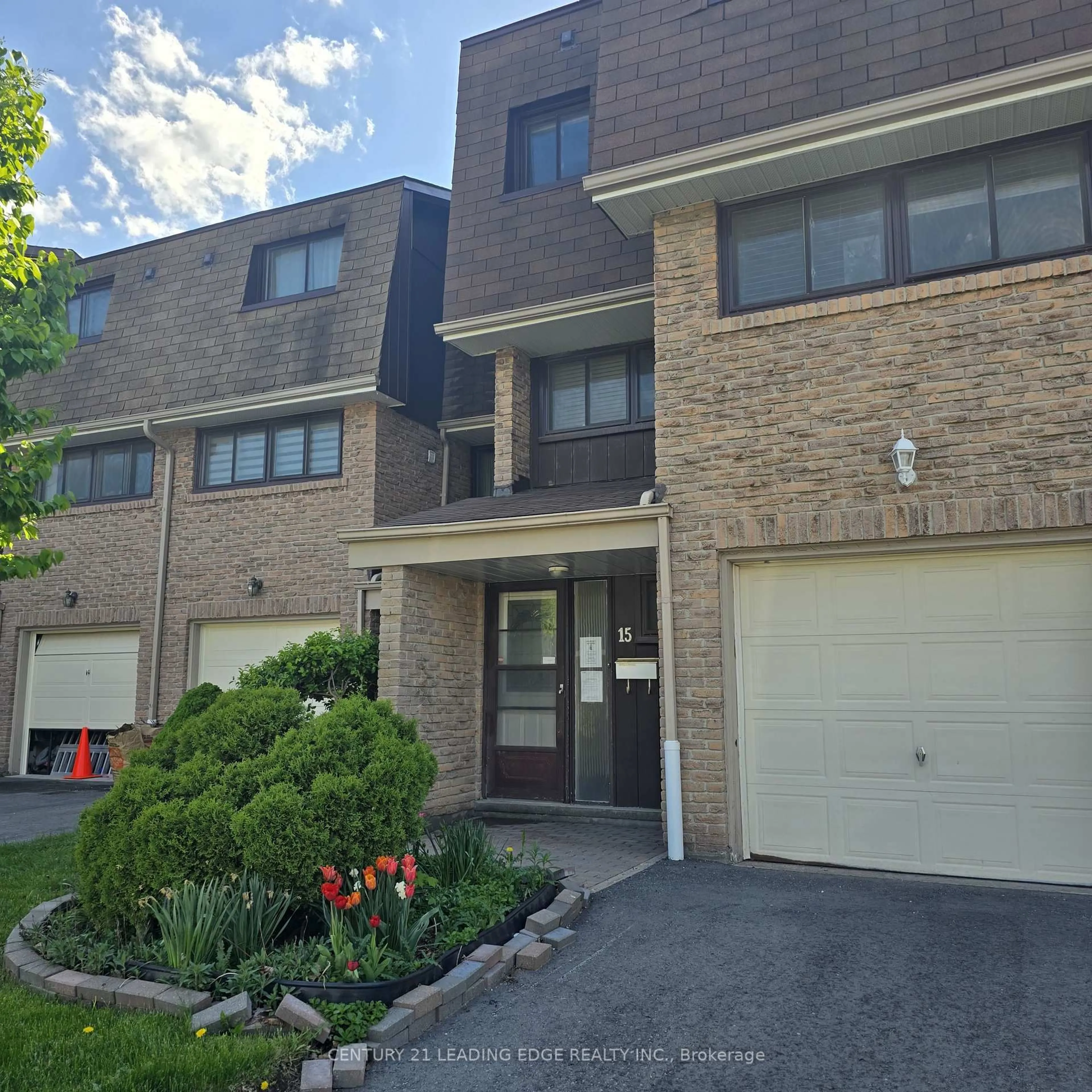Unknown for 1958 Rosefield Rd #15, Pickering Ontario L1V 2V8