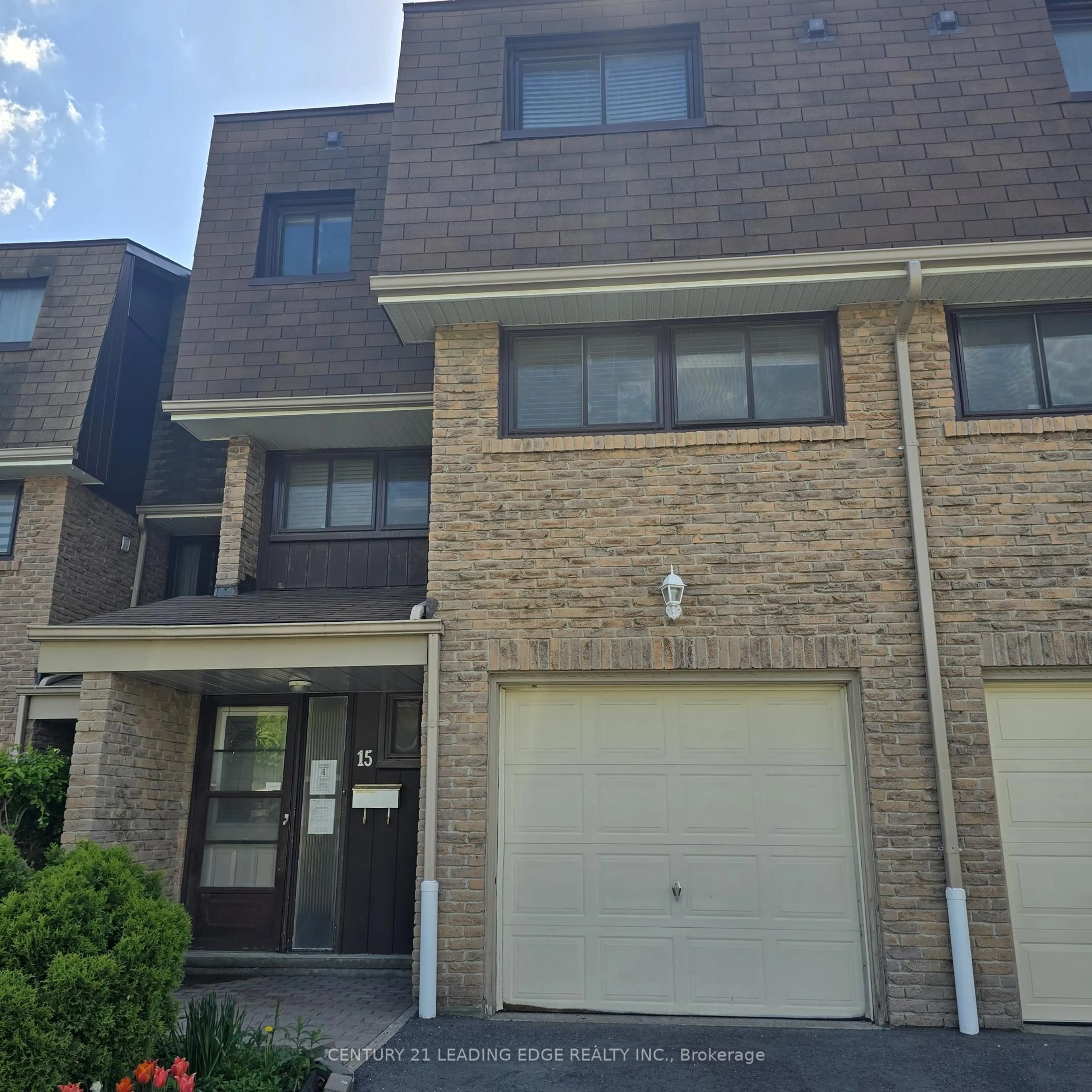 Unknown for 1958 Rosefield Rd #15, Pickering Ontario L1V 2V8