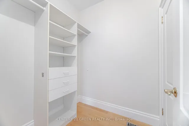 Additional property image - 135 Glenmount Park Rd