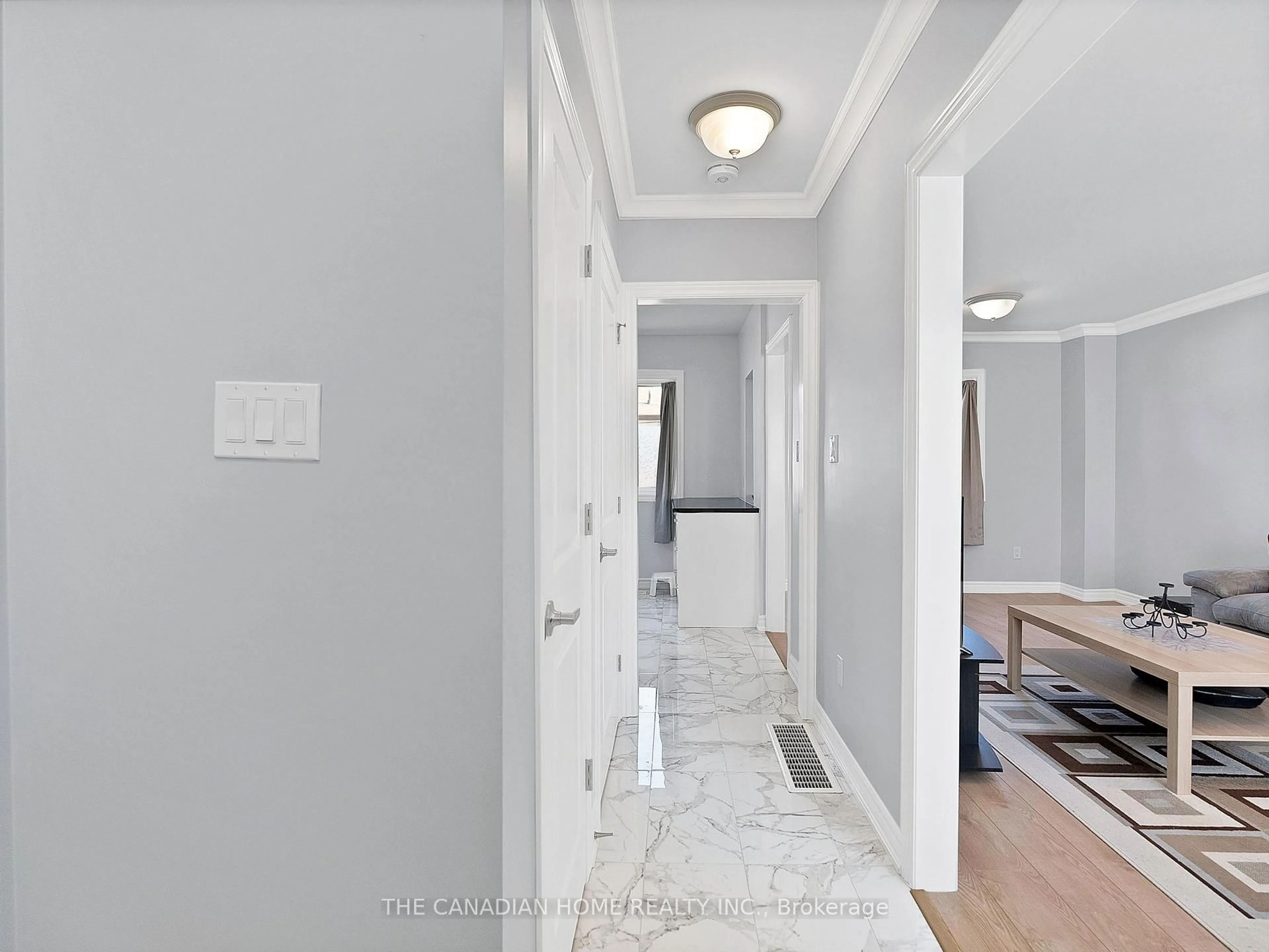 Indoor entryway for 3 Shier Dr, Toronto Ontario M1J 2T1