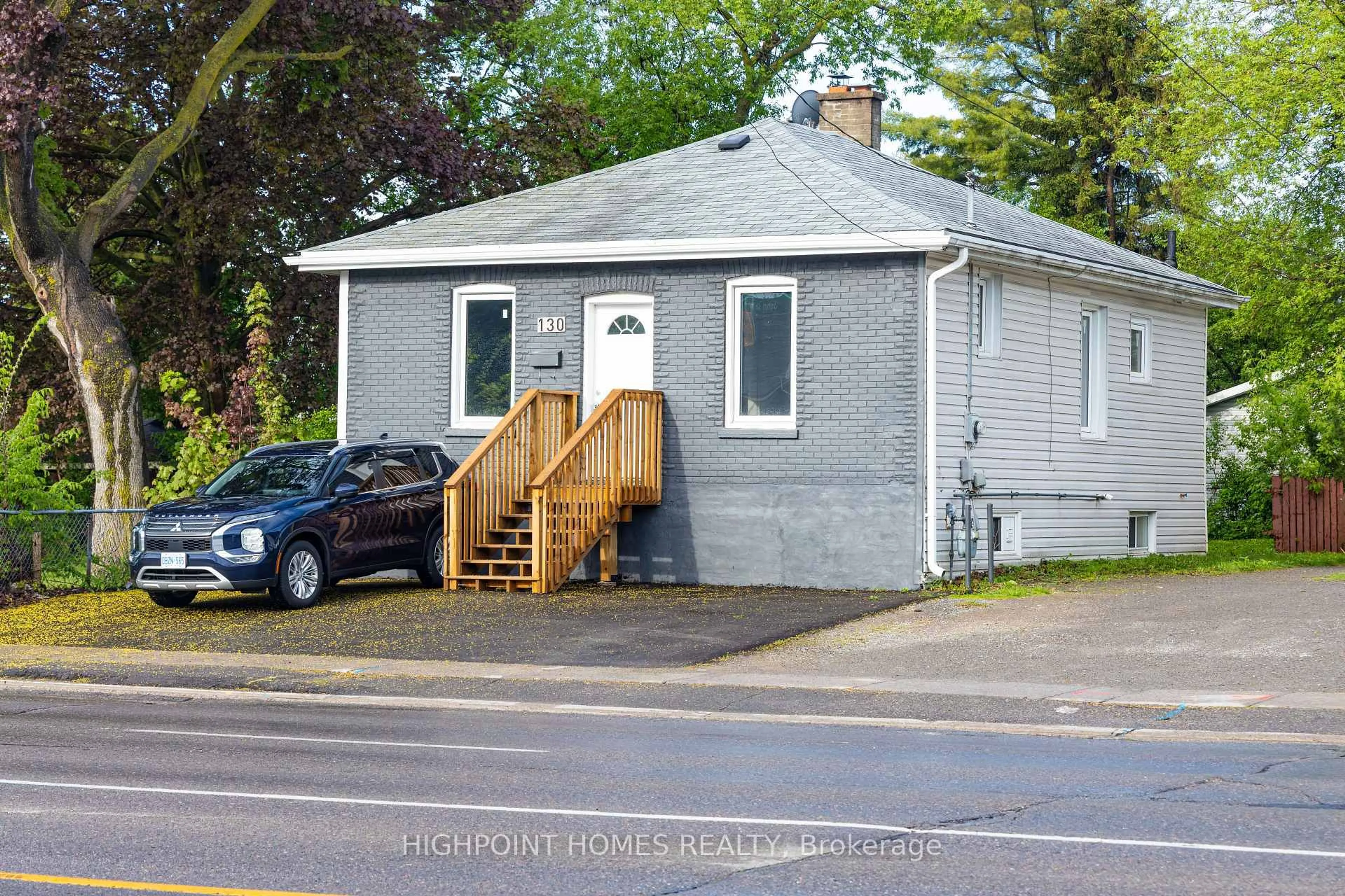Unknown for 130 Park Rd, Oshawa Ontario L1J 4G9