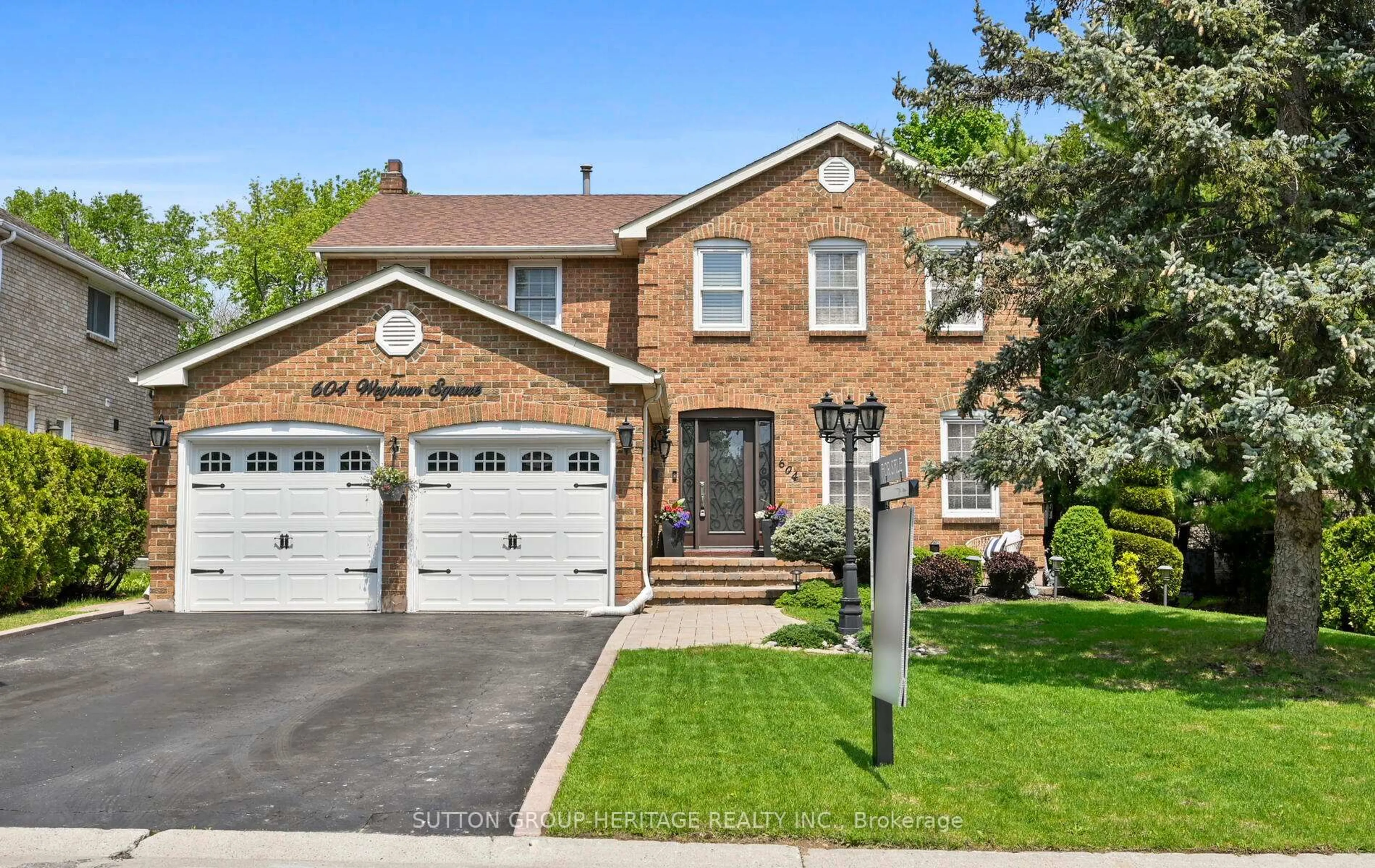 Home with brick exterior material, street for 604 Weyburn Sq, Pickering Ontario L1V 3V4