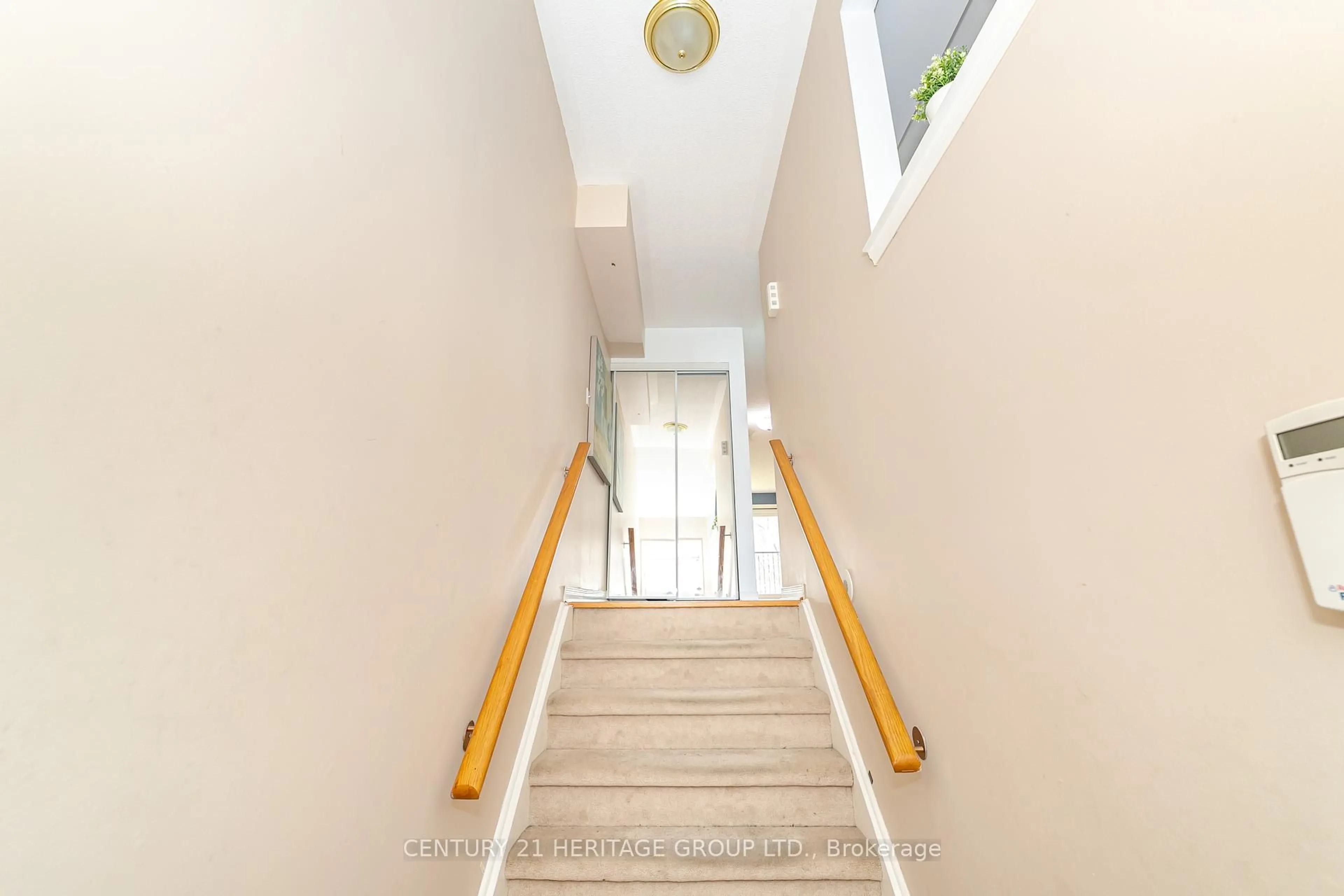 Unknown for 2780 Eglinton Ave #3, Toronto Ontario M1J 2C8